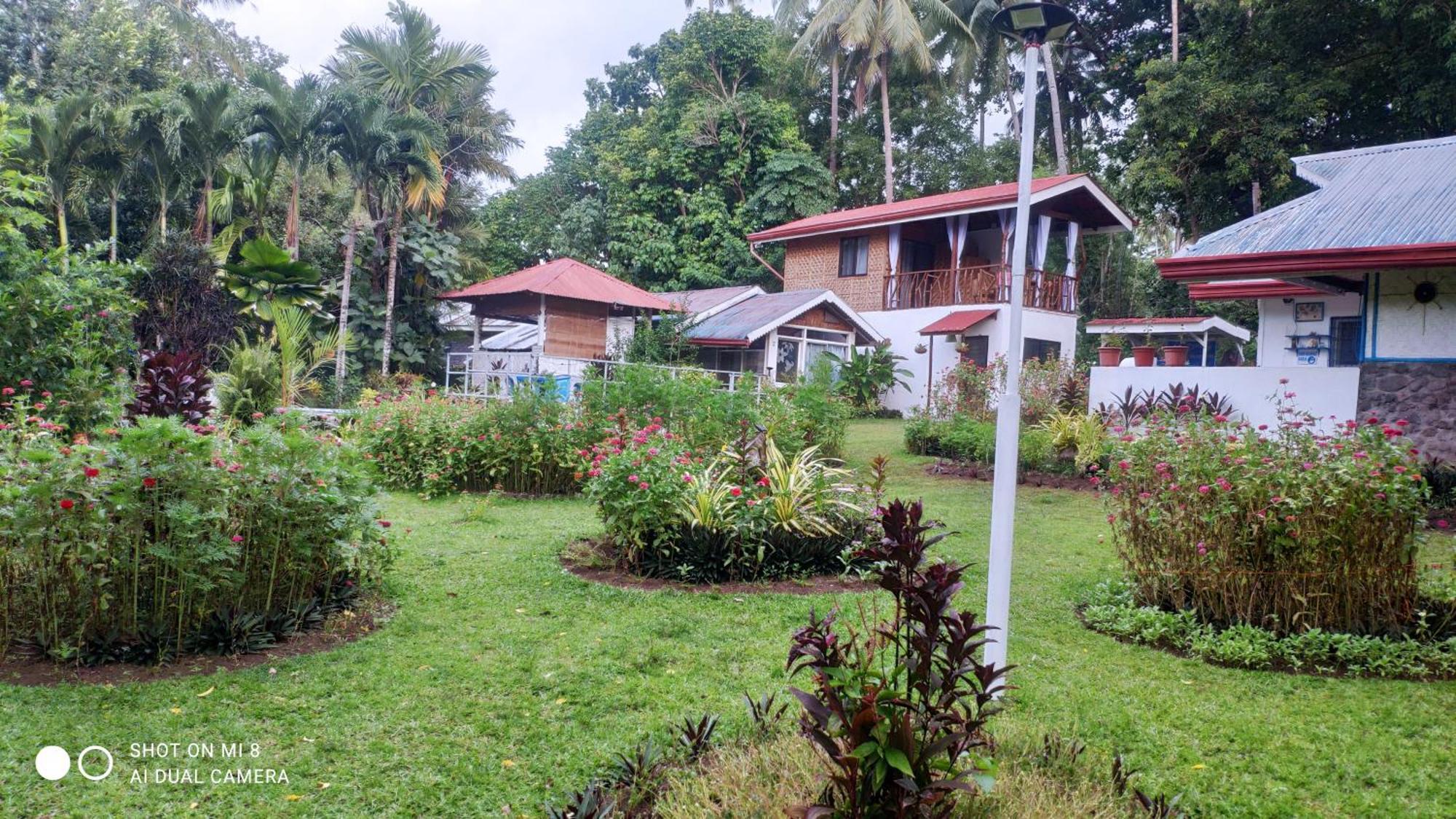 Sun House Rental Mambajao Exteriör bild