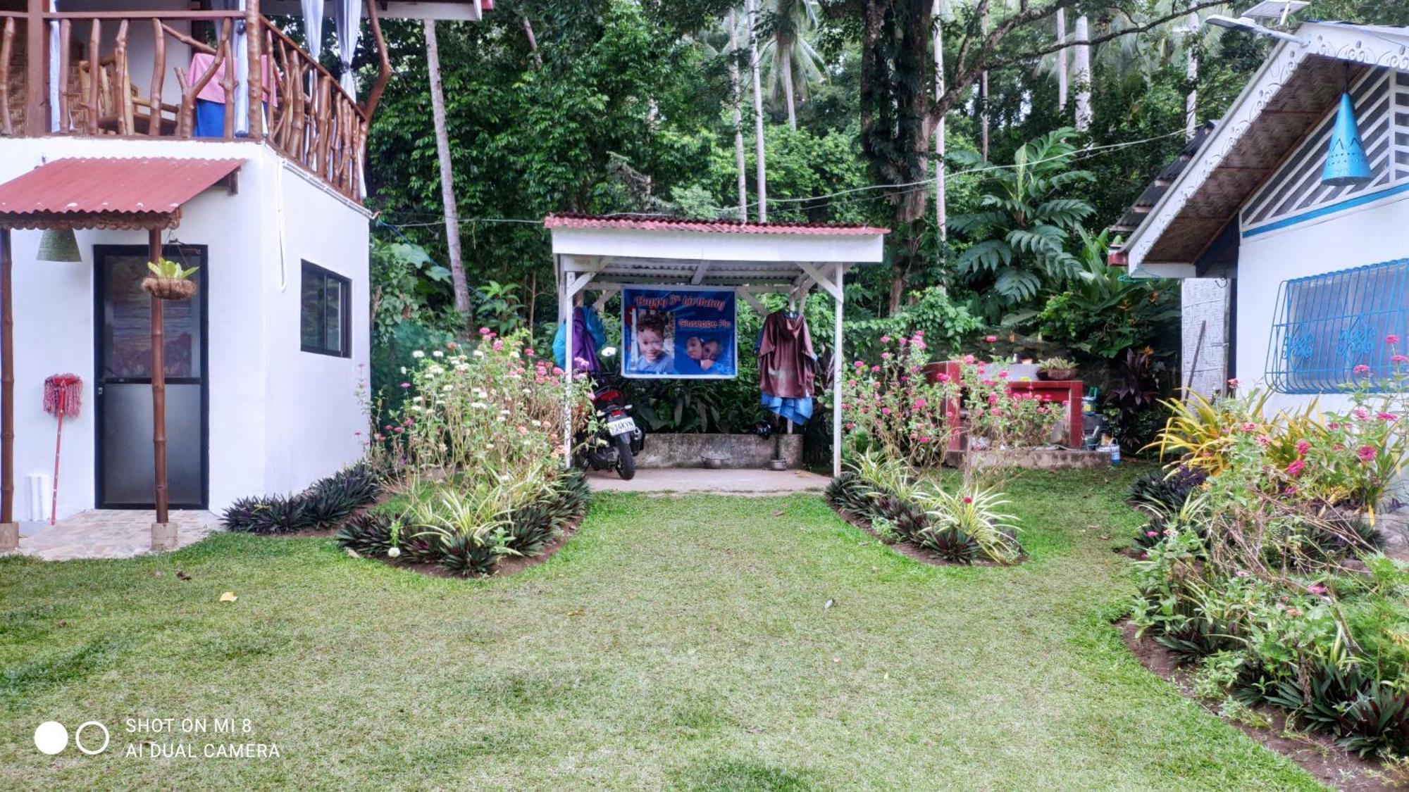 Sun House Rental Mambajao Exteriör bild
